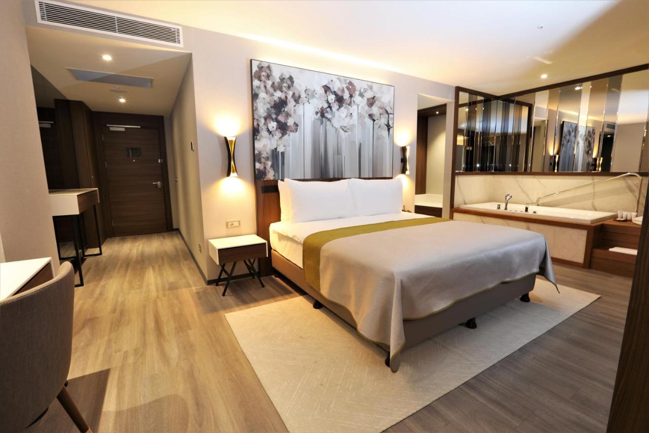 Limak Skopje Luxury Hotel المظهر الخارجي الصورة A bedroom at the hotel